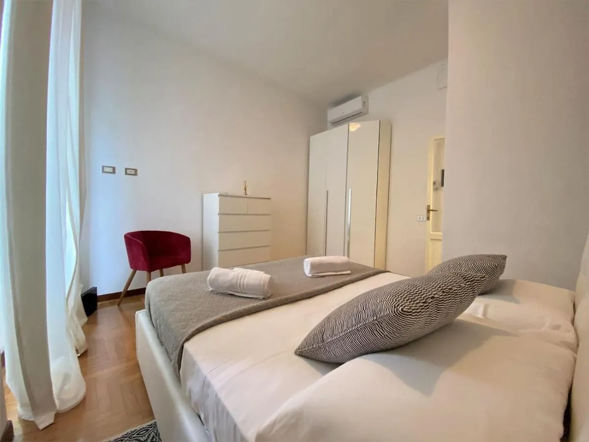 Via Benzi Apartment Como 0*,