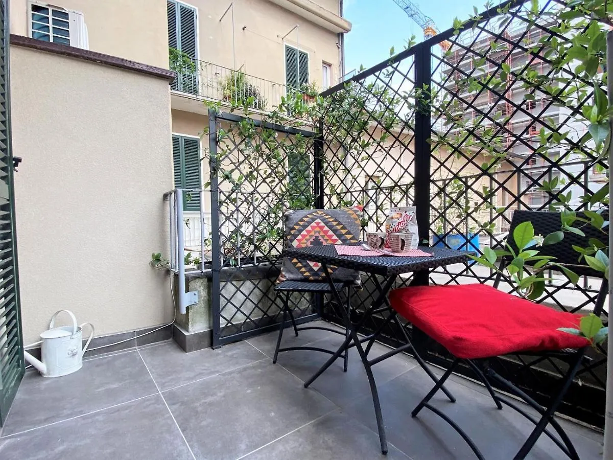 Via Benzi Apartment Como