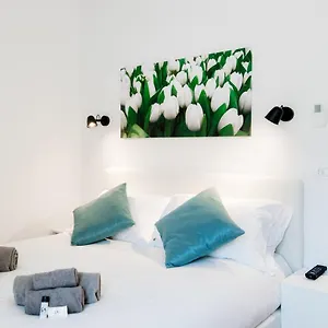 White Loft - The House Of Travelers Apartment
